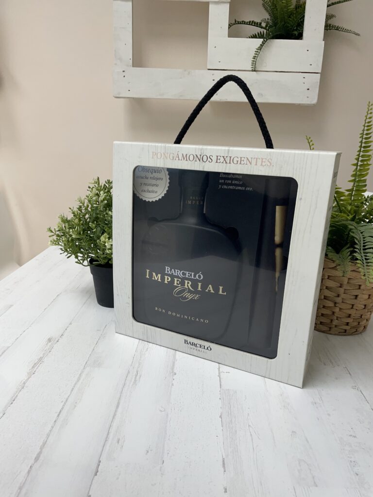 packaging con cierre magnético